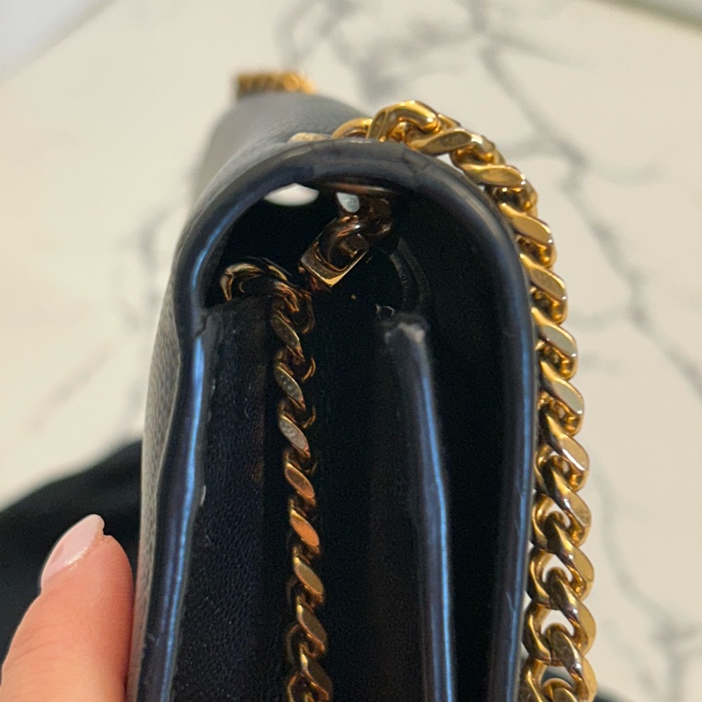 YSL KATE MEDIUM IN GRAIN DE POUDRE EMBOSSED LEATHER - Picture 8 of 9